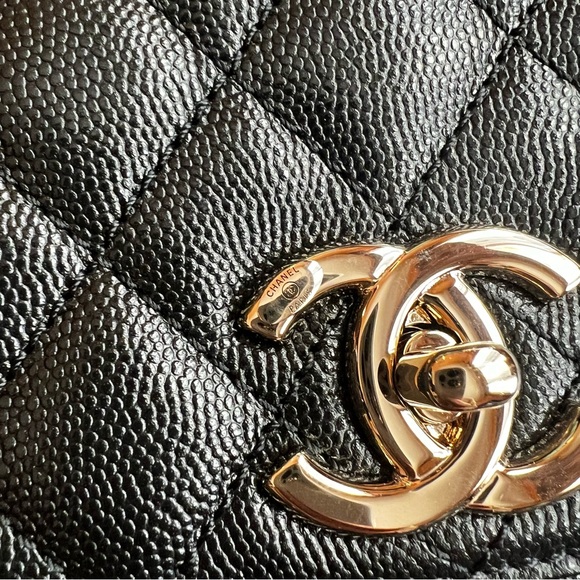 CHANEL COCO HANDLE CAVIAR MEDIUM BAG CC LOGO - Picture 4 of 13
